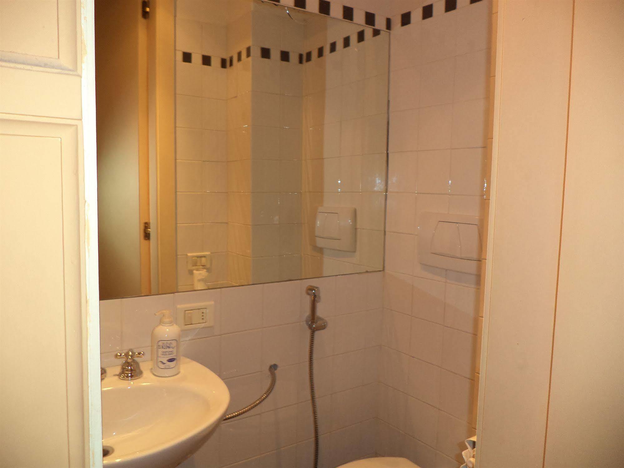 Bed and breakfast Enjoy Roma Extérieur photo